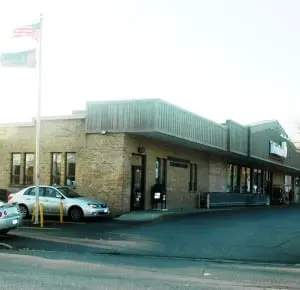 Foodtown owners want to expand the grocery into space used by the current post office (L).