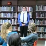 Lindy Labriola recites Shakespeare