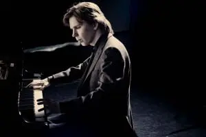 Juho Pohjonen (photo by Marco Borggreve)