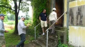 MembersâofâtheâHDRBâandâVillageâBoardâtouredâTheâGrove.