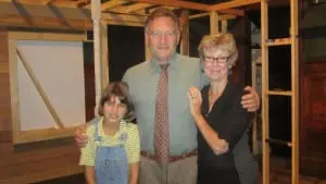 Fromâleft,âcastâmembersâOliviaâO'Blaney,âSteveâAndersonâandâdirectorâNancyâSwann,âduringâaârecentârehearsal. (PhotoâbyâA.âRooney)