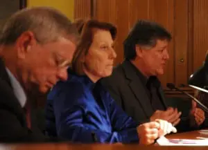 Legislatorsâ
Barbaraâ
Scuccimarra,â
center,â
andâ
Samâ
Oliverio,â
right,â
withâ
Clementâ
Vanâ
Ross,â
legislativeâ
counsel,â
left. (photoâ
byâ
L.S.â
Armstrong)