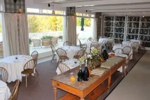 Valley restaurant