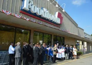 Foodtown Ribbon Cutting 