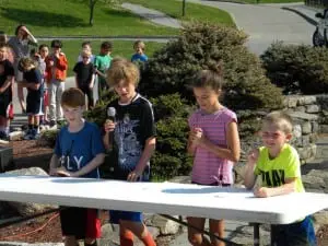 Fourth-grade students introduce a new recycling plan (photo provided)