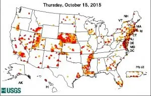 A map showing wells among the 1,400 monitored nationwide by the USGS in which water levels are below normal. Red circles indicate the most extreme conditions.