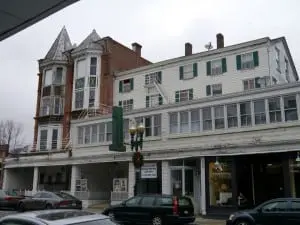 The single-room occupancy facility at 426 Main St. is being rehabbed as a market-rate hotel. (Photo by J. Simms) 