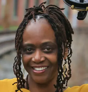 Gwen Laster