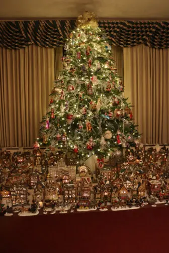 Pralatowski christmas tree