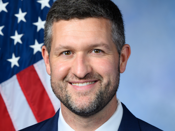 Rep. Ryan Launches Reading Challenge