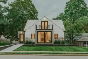 The home at 112 Washington before, and after, renovations. Factioned