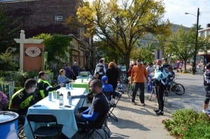 Cyclists were treated to a pasta lunch outside Cathryn's after finishing the Putnam Cycling Classic on Oct. 14. Photo by J. Tao