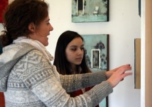 Cold Spring artist Kathy Feighery visits students at the Harvey School. Photo courtesy of the Harvey School