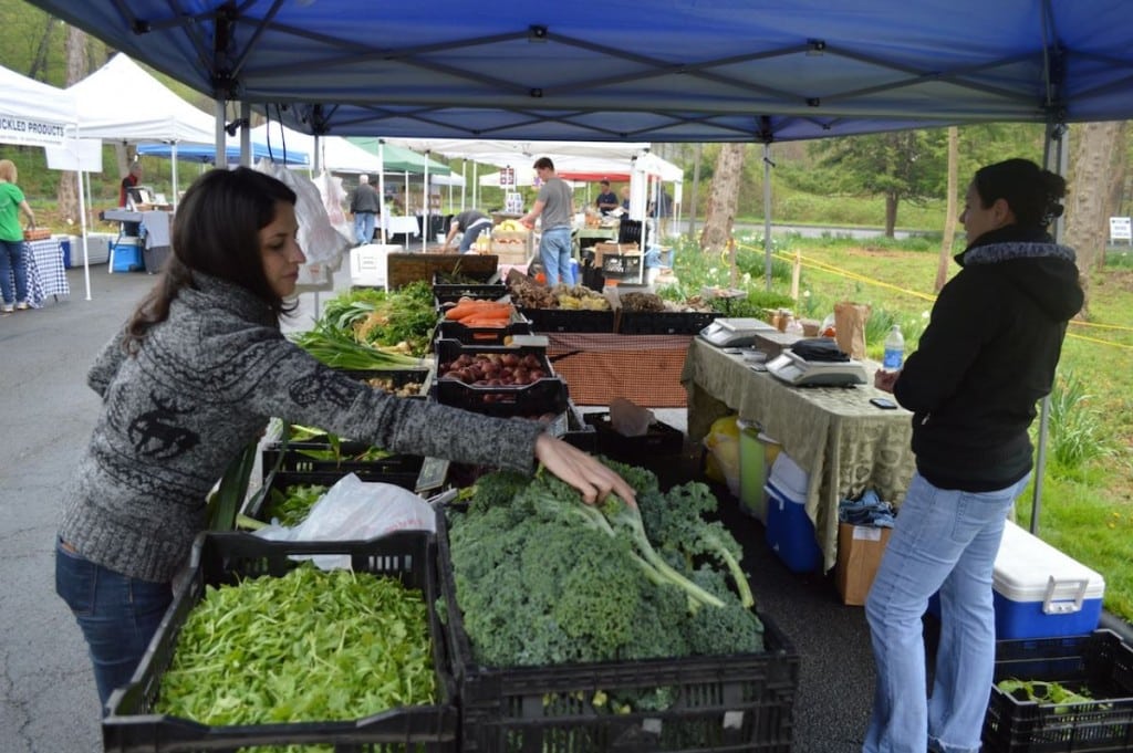 CS Farmers’ Market Outdoors May 2104