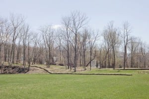 Carl Andre, Joint, Putney, Vermont, 1968, (destroyed)/Beacon, New York, 2014 (remade).