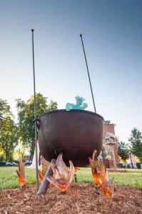 A sculpture by Jennifer Smith at 164 Main St. (Photo by Michael Bogdanffy-Kriegh)