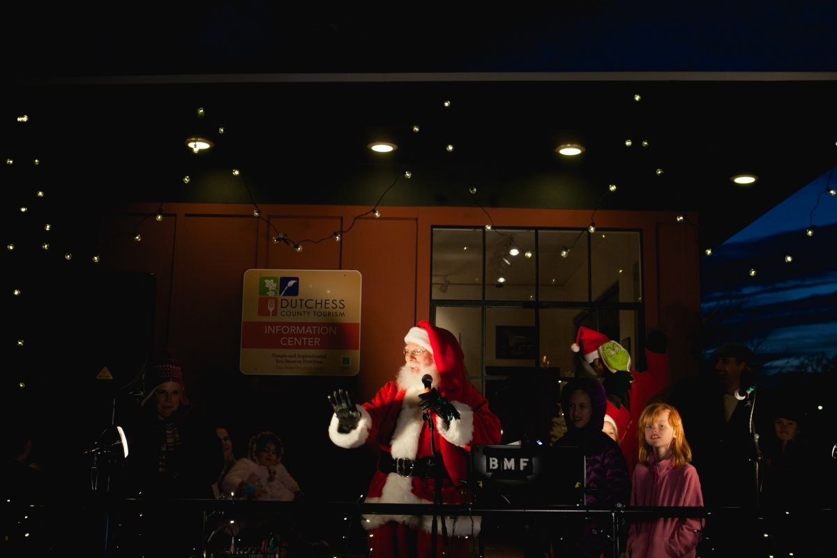 santa beacon christmas 2014 tree