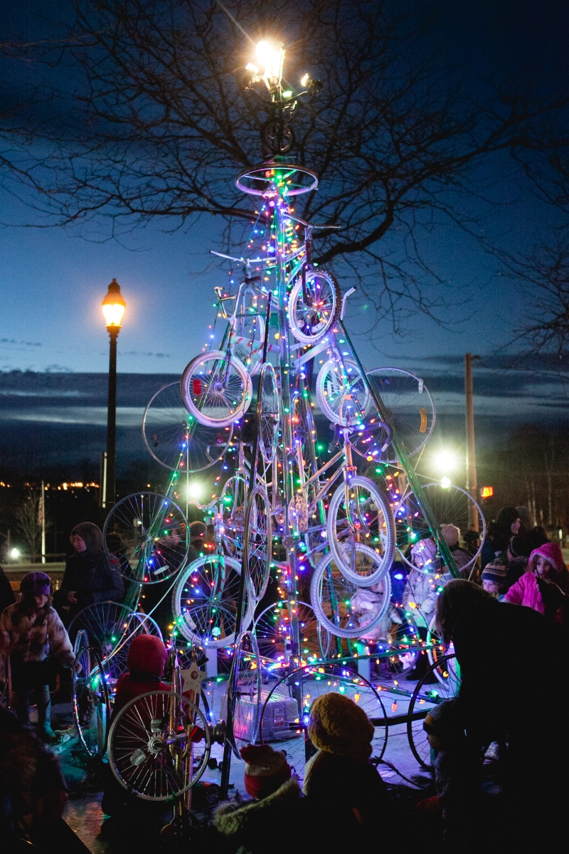 santa beacon christmas 2014 tree