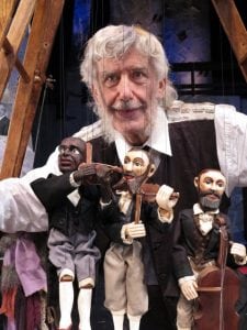 Puppeteer Vit Horejš with a string trio (photo provided)
