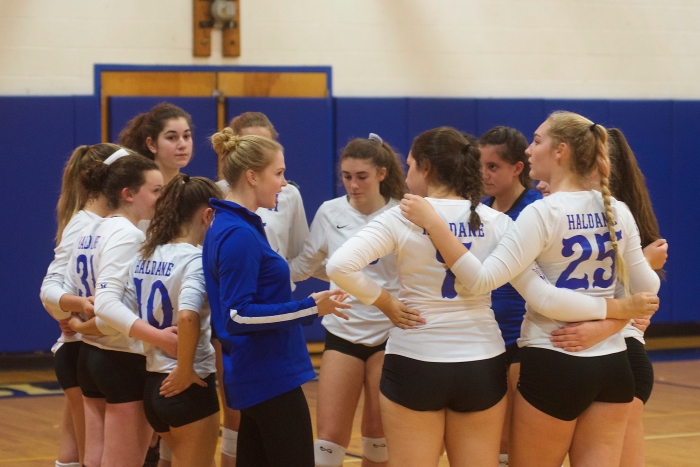 volleyball huddle