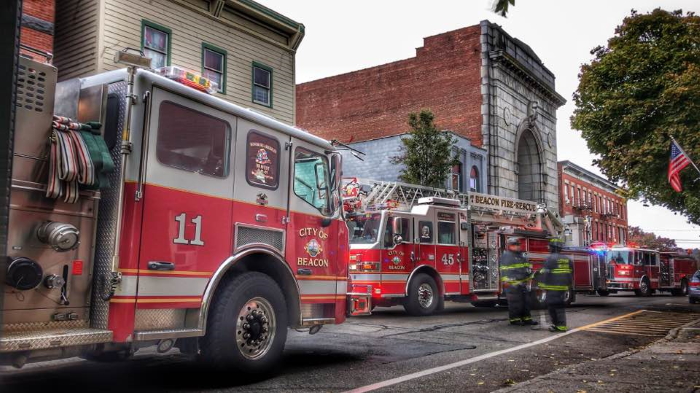 Beacon fire engines