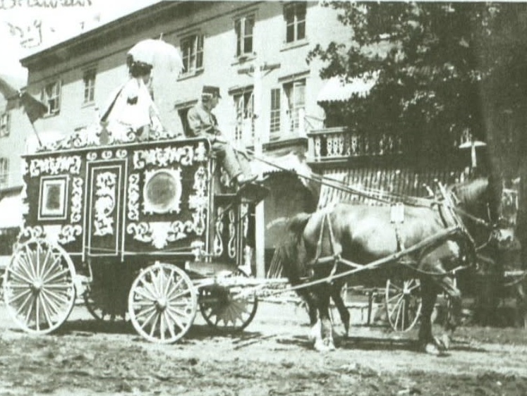 circus-wagon