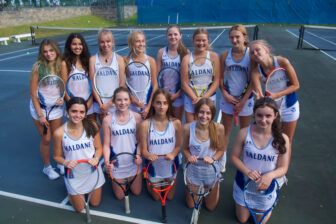 Haldane tennis team