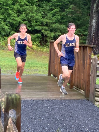 Jack Twining (left) and Henry Reinke (right)
placed second and first in Beacon's opening cross-country meet.Photo provided