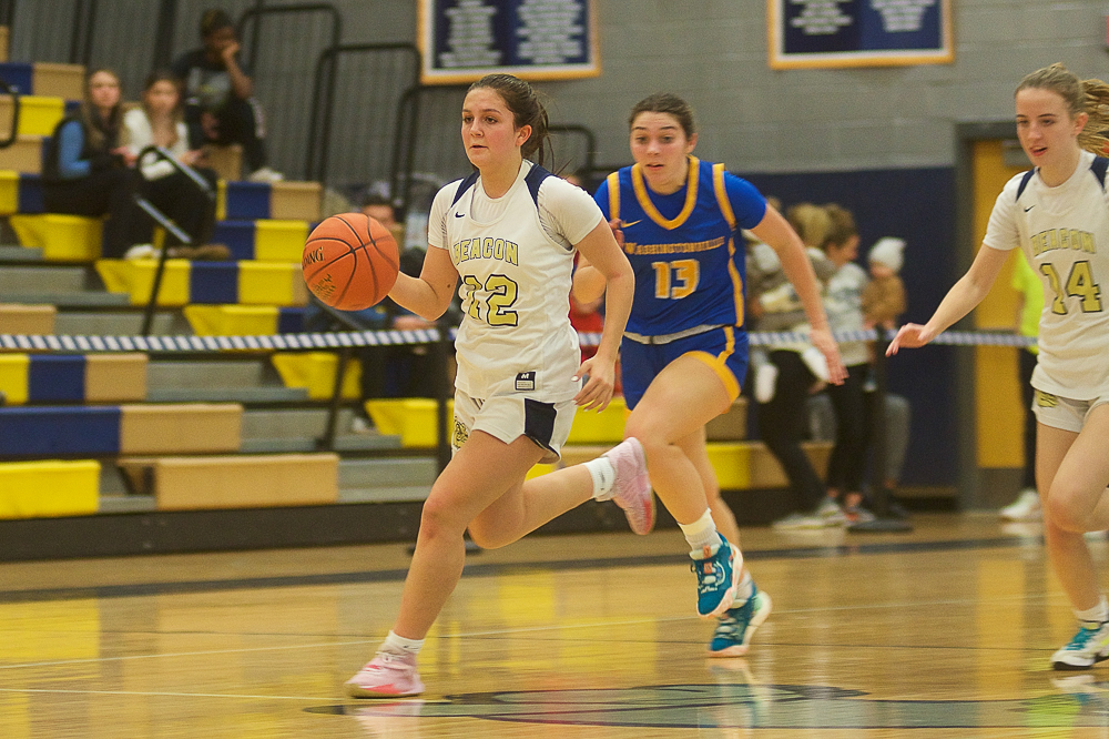 Sophomore Reilly Landisi scored 19 points against Washingtonville. Photos by S. Pearlman