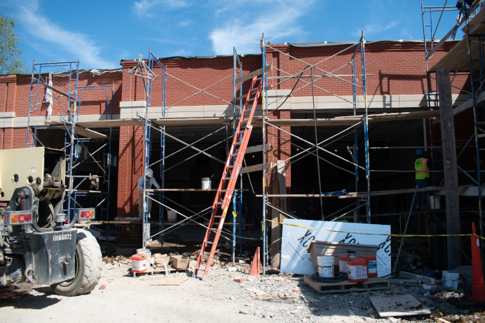 main bays
