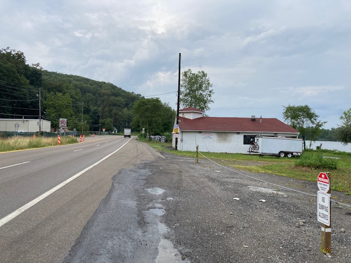 Annsville Circle
