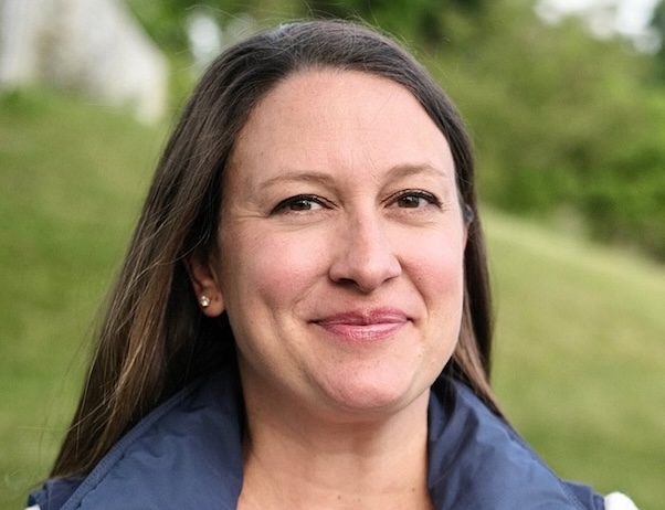 Yvette-Valdes-Smith