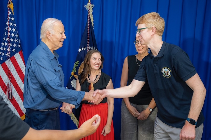 Will Marsh (right) greets Joe Biden during the president's visit to Brazil. (Photo provided)