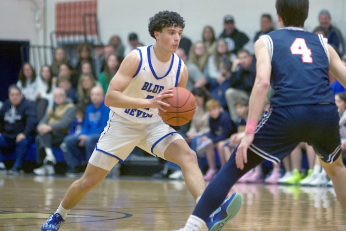 Haldane basketball