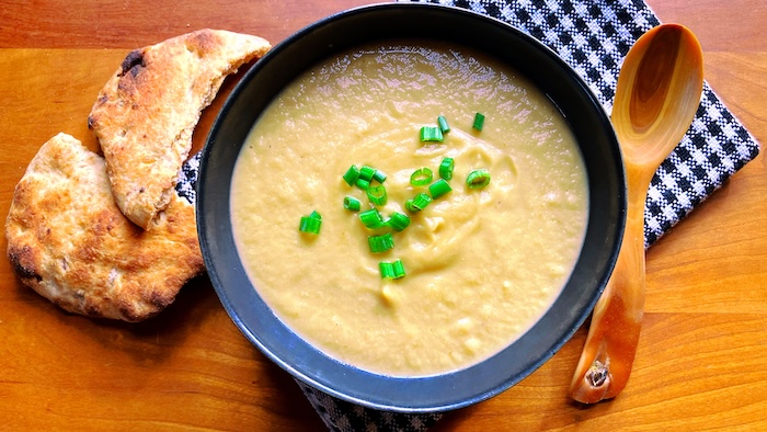 Puréed Cauliflower, Leek and Chickpea Soup