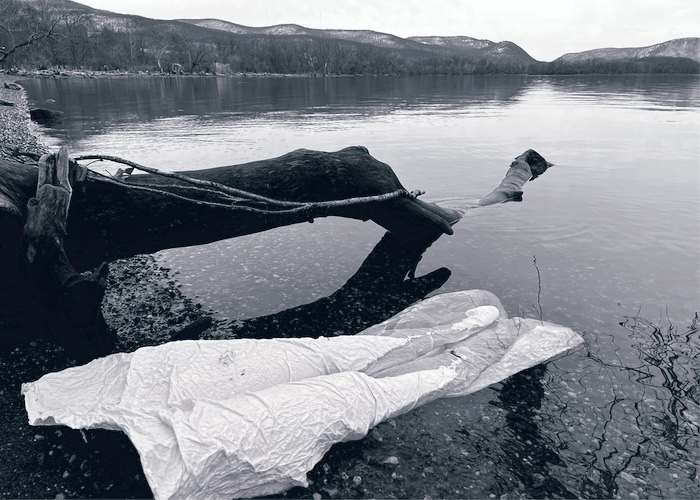 EMLindy_ShallWeGatherbytheRiver_30x40_2023