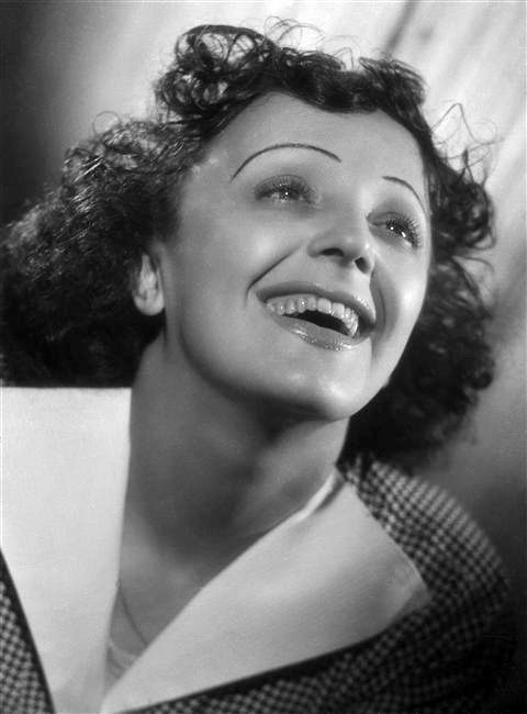 Edith Piaf in 1946